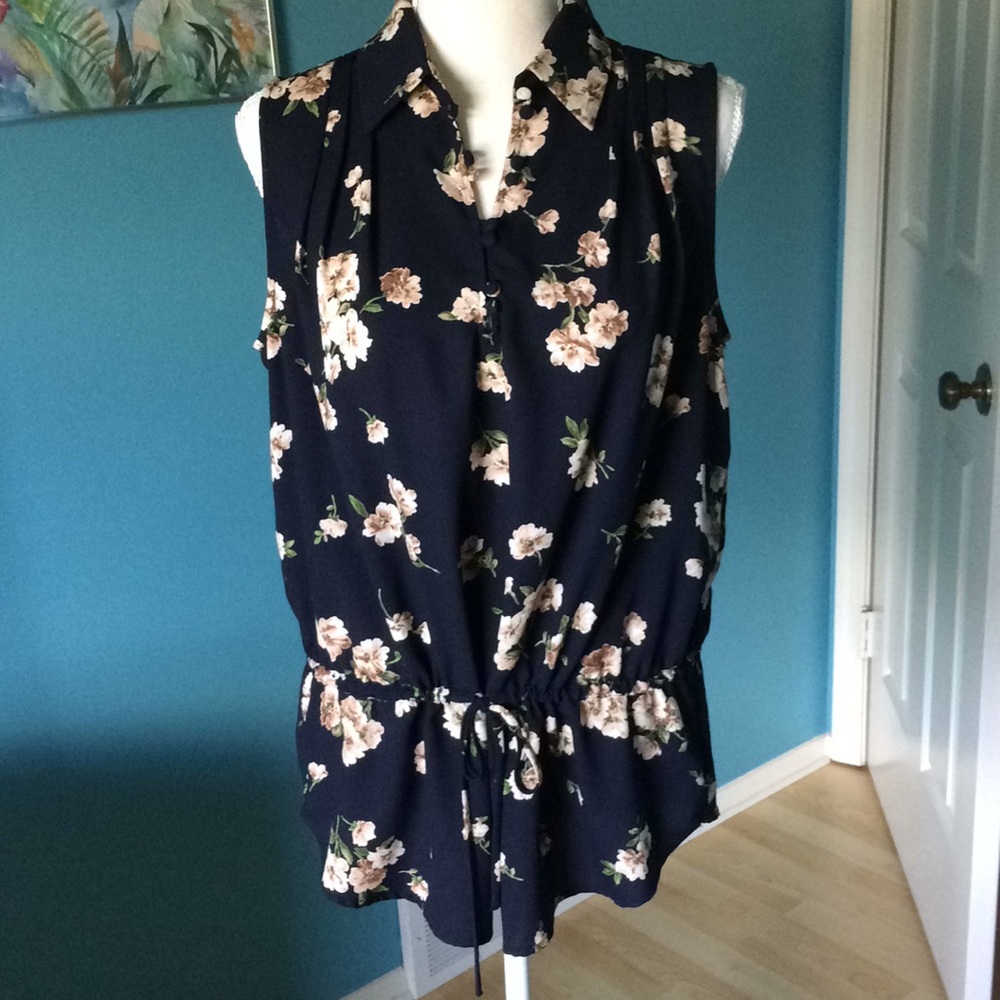 RO & DE Sleeveless Blouse